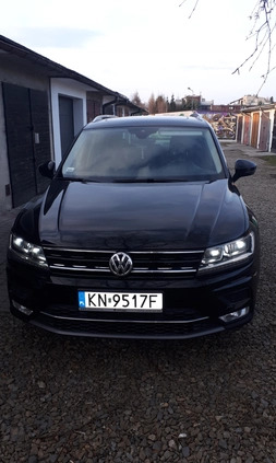 Volkswagen Tiguan cena 87600 przebieg: 132000, rok produkcji 2017 z Niemcza małe 46